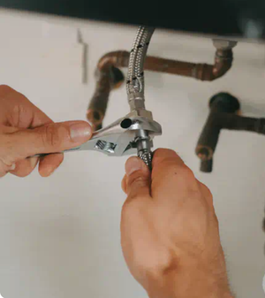 Undo cold water pipe